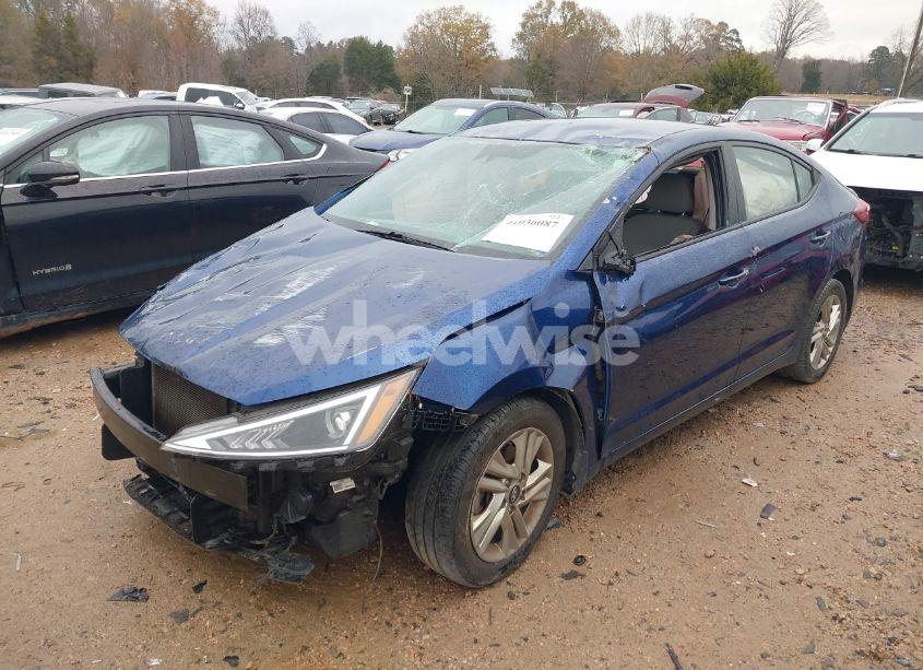 Photo 2 of 2020 Hyundai Elantra SEL (VIN 5NPD84LF9LH563959)