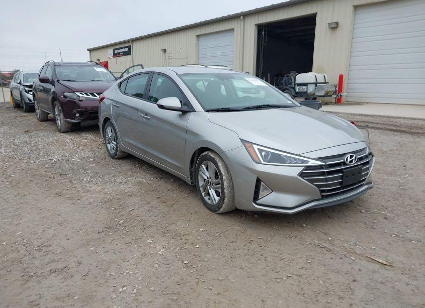 2020 Hyundai Elantra SEL (VIN 5NPD84LF9LH603215) main photo