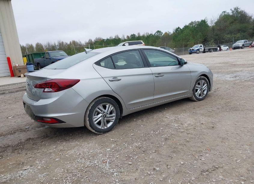 Photo 4 of 2020 Hyundai Elantra SEL (VIN 5NPD84LF9LH603215)