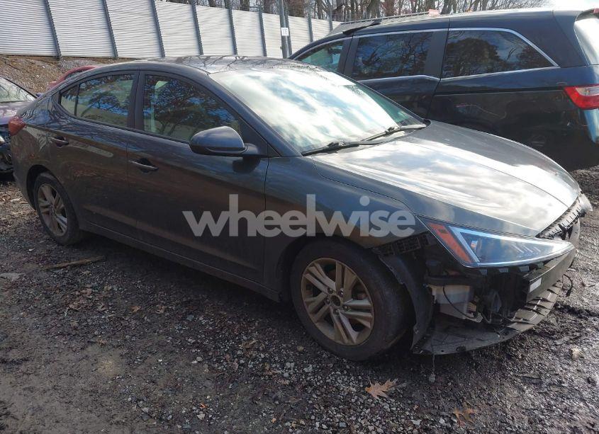 2020 Hyundai Elantra SEL (VIN 5NPD84LF9LH629555) main photo