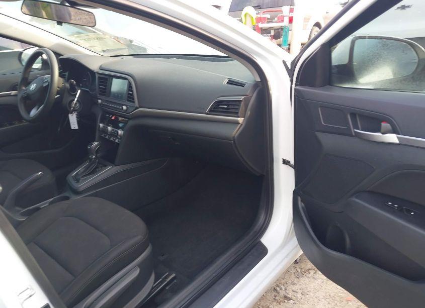 Photo 5 of 2020 Hyundai Elantra SEL (VIN 5NPD84LF9LH630432)