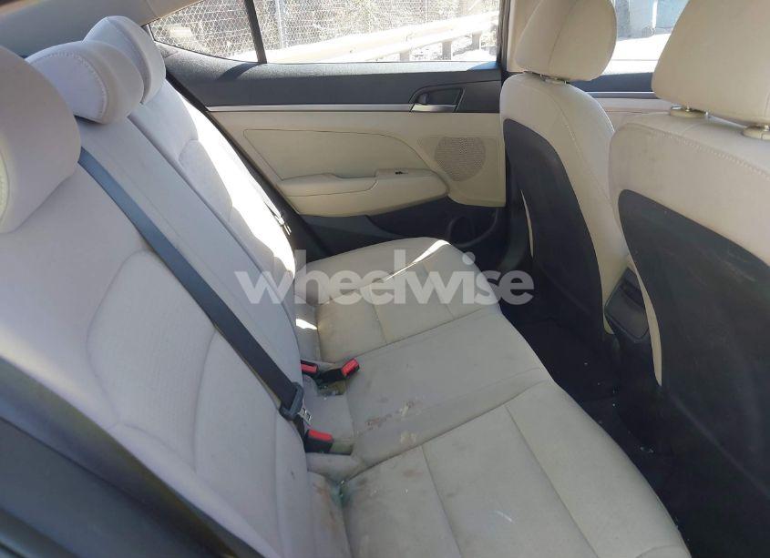 Photo 8 of 2017 Hyundai Elantra SE (VIN 5NPD84LFXHH007702)