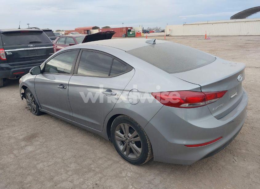 Photo 3 of 2017 Hyundai Elantra SE (VIN 5NPD84LFXHH024967)