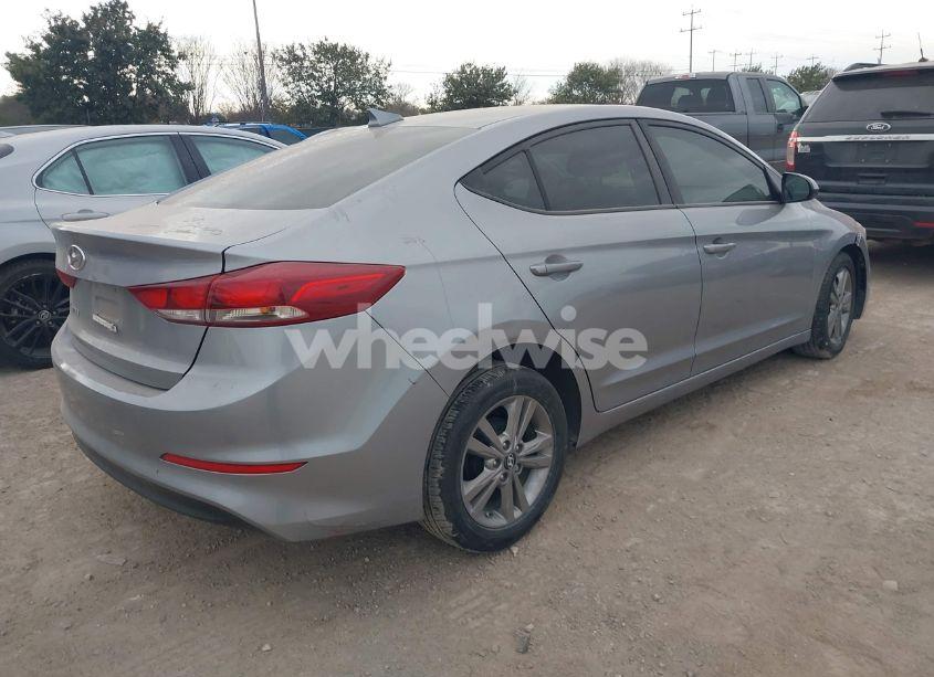 Photo 4 of 2017 Hyundai Elantra SE (VIN 5NPD84LFXHH024967)