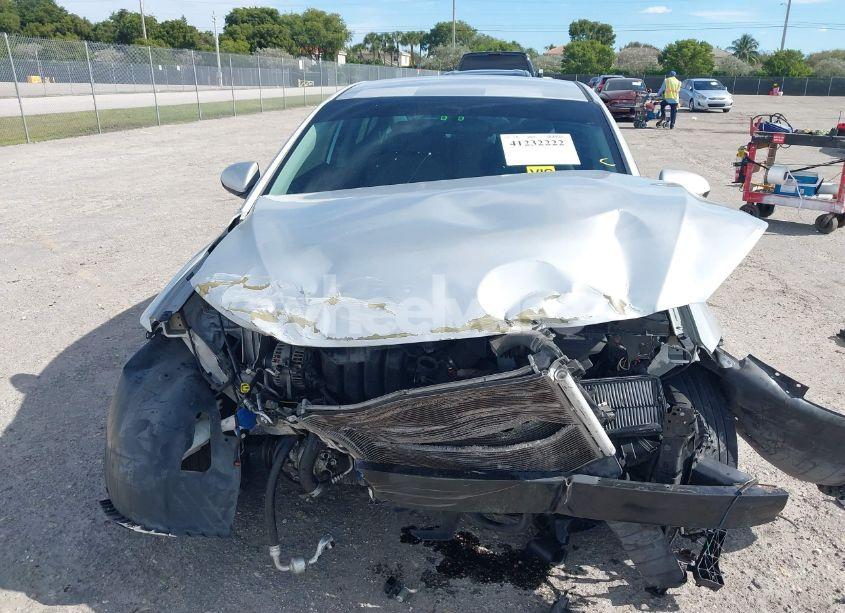 Photo 13 of 2017 Hyundai Elantra SE (VIN 5NPD84LFXHH033703)