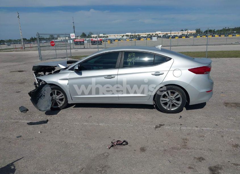 Photo 15 of 2017 Hyundai Elantra SE (VIN 5NPD84LFXHH033703)