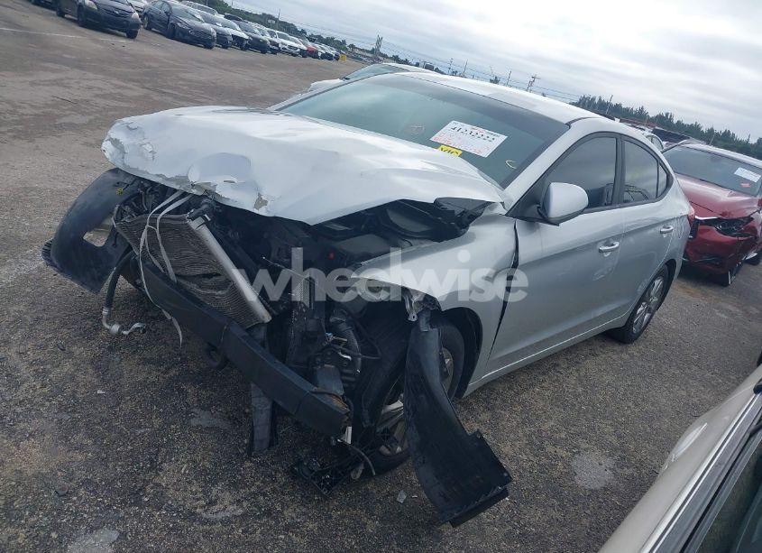 Photo 2 of 2017 Hyundai Elantra SE (VIN 5NPD84LFXHH033703)