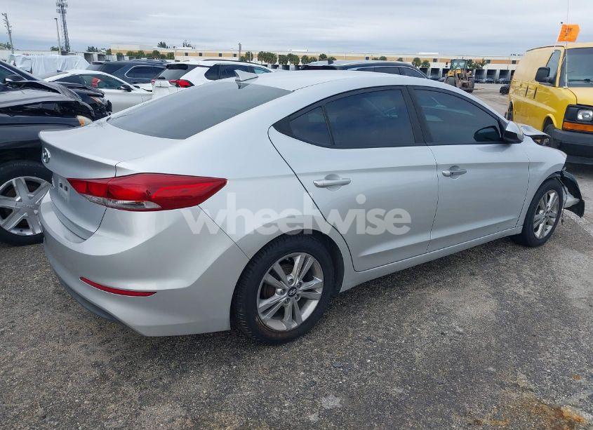 Photo 4 of 2017 Hyundai Elantra SE (VIN 5NPD84LFXHH033703)
