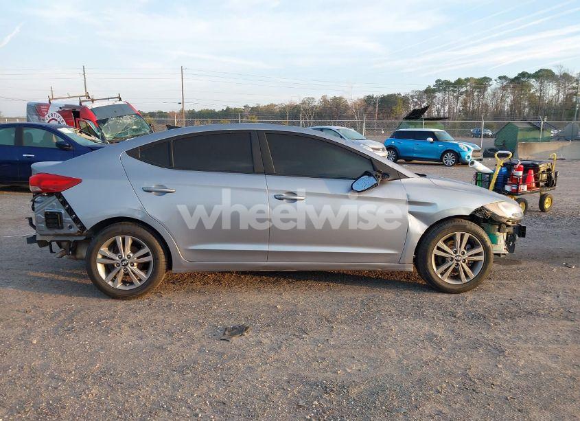 Photo 13 of 2017 Hyundai Elantra SE (VIN 5NPD84LFXHH034558)