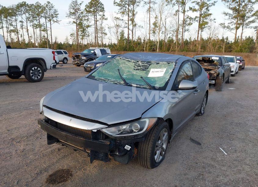 Photo 6 of 2017 Hyundai Elantra SE (VIN 5NPD84LFXHH034558)