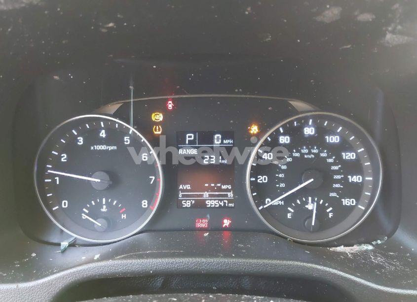 Photo 7 of 2017 Hyundai Elantra SE (VIN 5NPD84LFXHH034558)