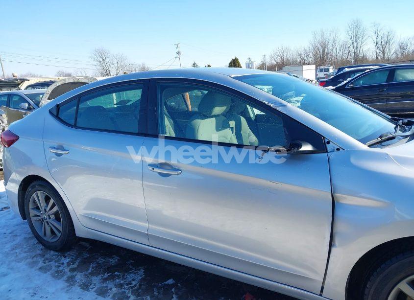 Photo 13 of 2017 Hyundai Elantra SE (VIN 5NPD84LFXHH035175)