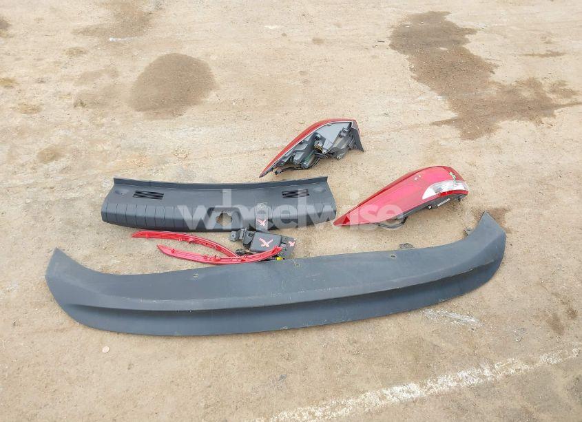 Photo 12 of 2017 Hyundai Elantra SE (VIN 5NPD84LFXHH035225)