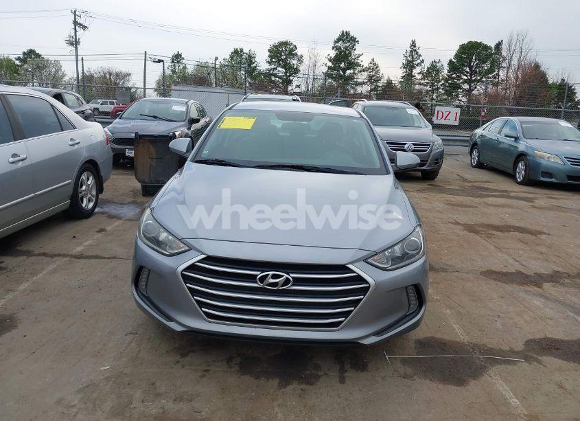 Photo 13 of 2017 Hyundai Elantra SE (VIN 5NPD84LFXHH035225)