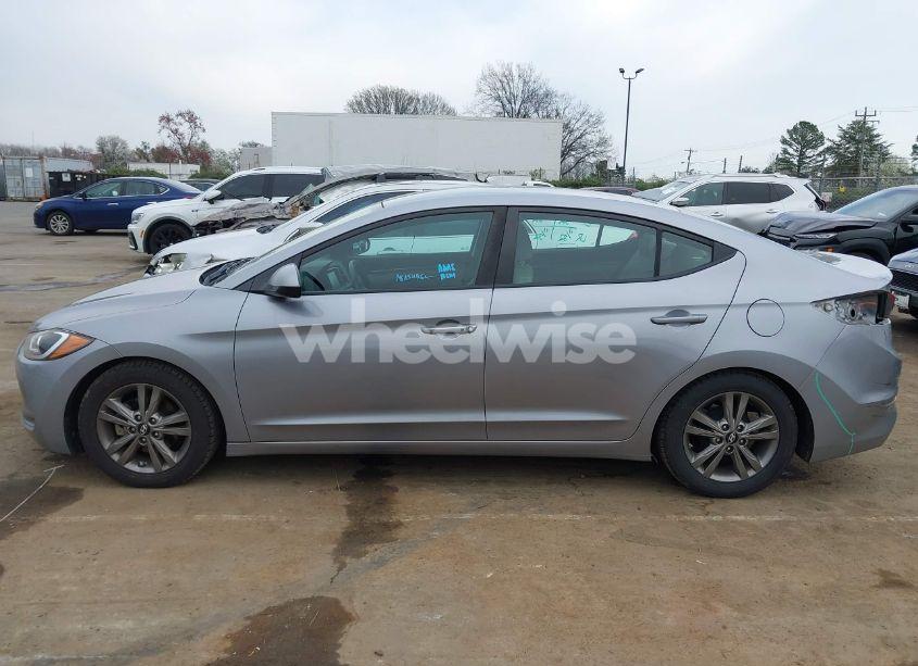 Photo 15 of 2017 Hyundai Elantra SE (VIN 5NPD84LFXHH035225)