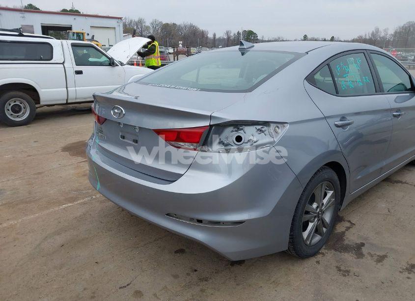 Photo 18 of 2017 Hyundai Elantra SE (VIN 5NPD84LFXHH035225)