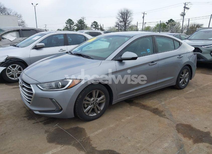 Photo 4 of 2017 Hyundai Elantra SE (VIN 5NPD84LFXHH035225)