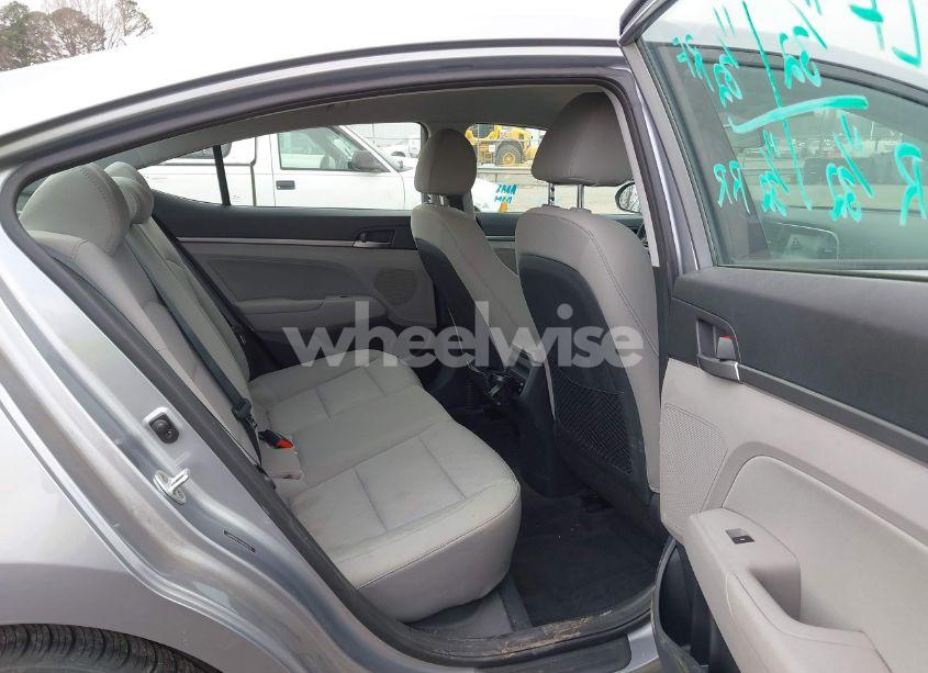 Photo 8 of 2017 Hyundai Elantra SE (VIN 5NPD84LFXHH035225)