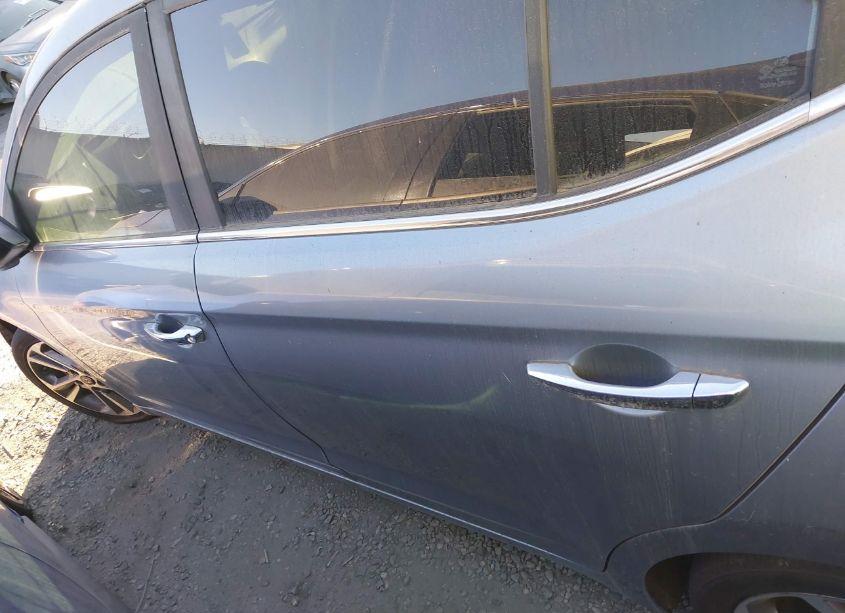 Photo 15 of 2017 Hyundai Elantra LIMITED (VIN 5NPD84LFXHH039453)