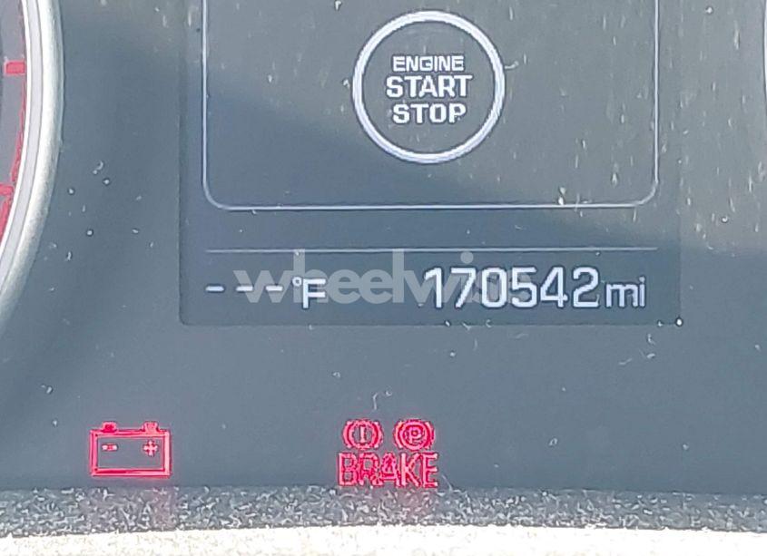 Photo 15 of 2017 Hyundai Elantra SE (VIN 5NPD84LFXHH040232)