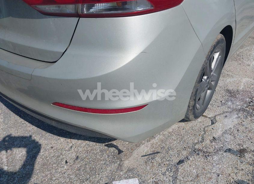 Photo 6 of 2017 Hyundai Elantra SE (VIN 5NPD84LFXHH040232)