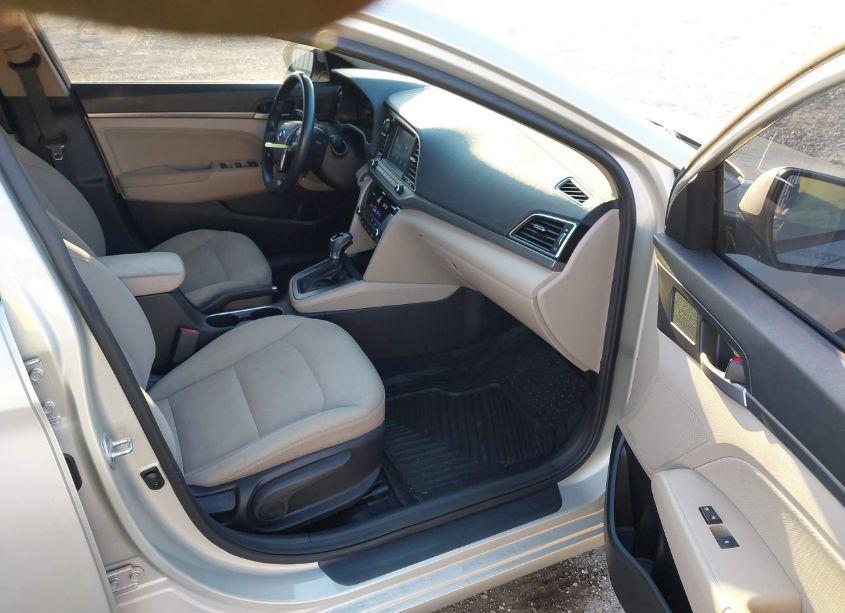 Photo 5 of 2017 Hyundai Elantra SE/VALUE/LIMITED (VIN 5NPD84LFXHH041350)