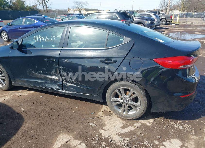 Photo 6 of 2017 Hyundai Elantra SE (VIN 5NPD84LFXHH052090)