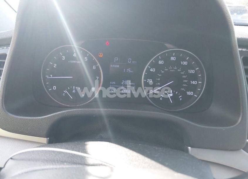 Photo 7 of 2017 Hyundai Elantra SE (VIN 5NPD84LFXHH052090)