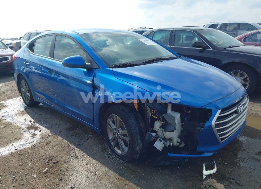 2017 Hyundai Elantra SE (VIN 5NPD84LFXHH065986) main photo
