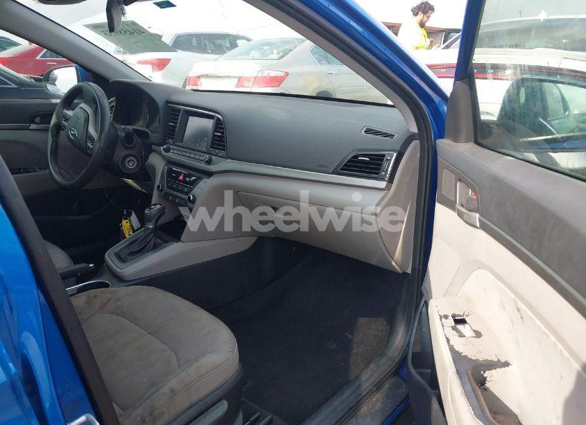 Photo 5 of 2017 Hyundai Elantra SE (VIN 5NPD84LFXHH065986)