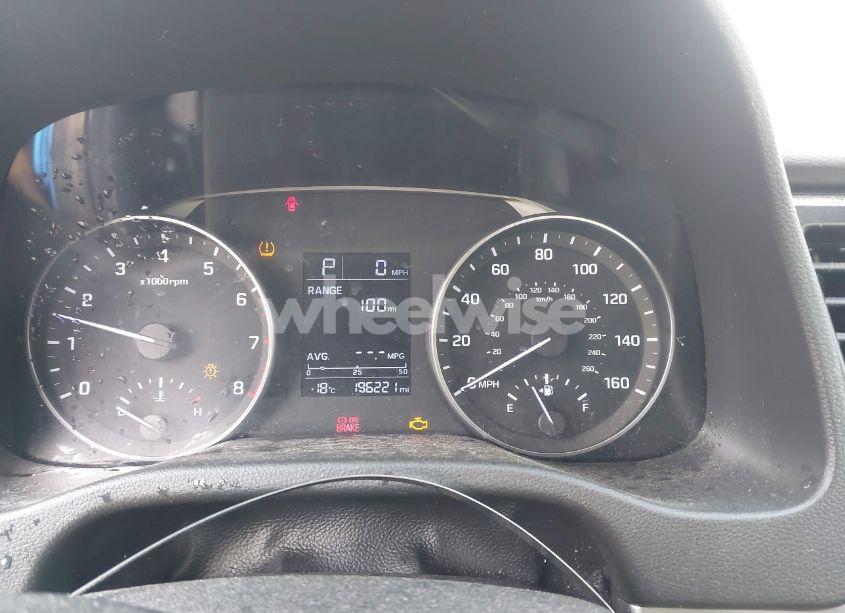 Photo 7 of 2017 Hyundai Elantra SE (VIN 5NPD84LFXHH065986)