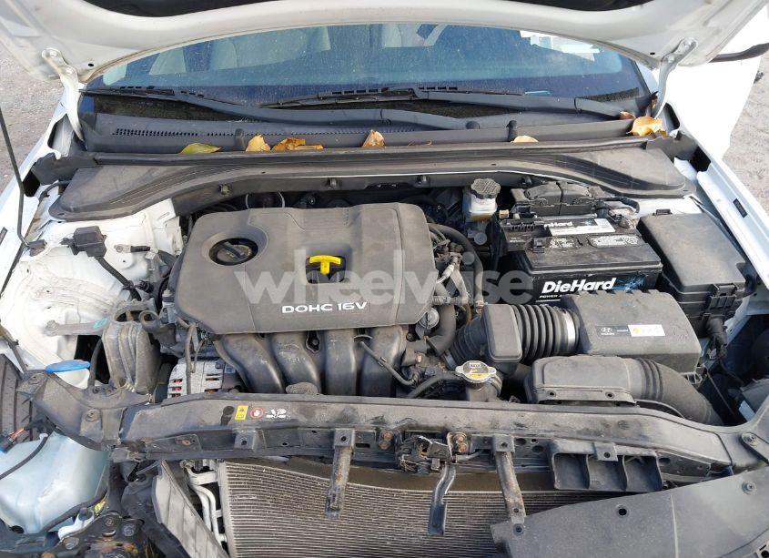 Photo 10 of 2017 Hyundai Elantra SE (VIN 5NPD84LFXHH076728)