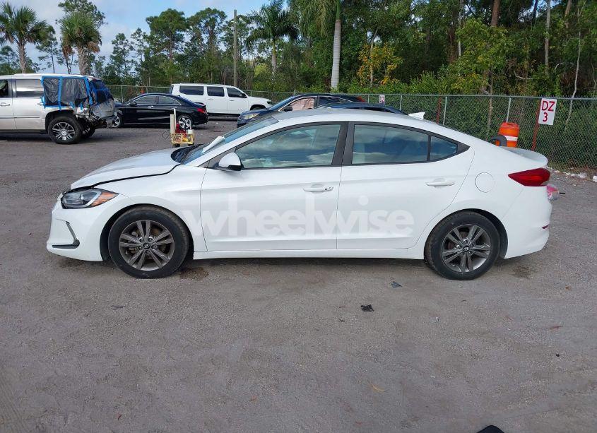 Photo 14 of 2017 Hyundai Elantra SE (VIN 5NPD84LFXHH076728)