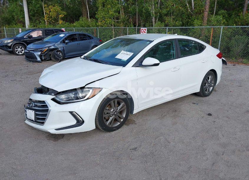 Photo 2 of 2017 Hyundai Elantra SE (VIN 5NPD84LFXHH076728)
