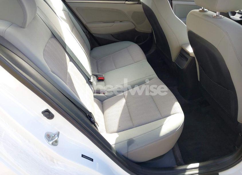 Photo 8 of 2017 Hyundai Elantra SE (VIN 5NPD84LFXHH076728)