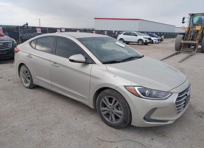 2017 Hyundai Elantra SE (VIN 5NPD84LFXHH080651) main photo