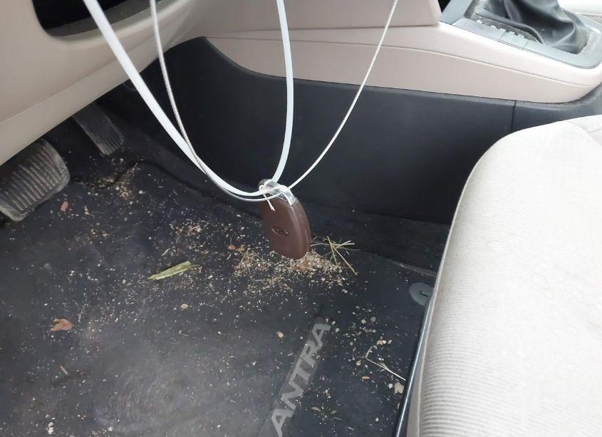 Photo 11 of 2017 Hyundai Elantra SE (VIN 5NPD84LFXHH080651)