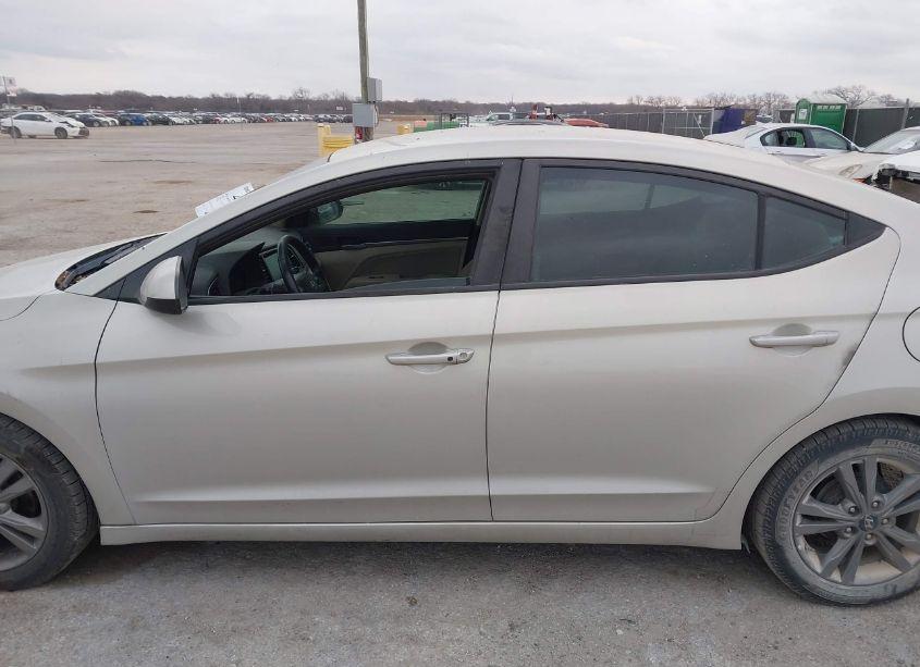 Photo 14 of 2017 Hyundai Elantra SE (VIN 5NPD84LFXHH080651)