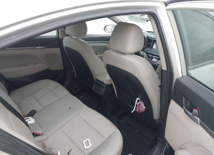 Photo 8 of 2017 Hyundai Elantra SE (VIN 5NPD84LFXHH080651)