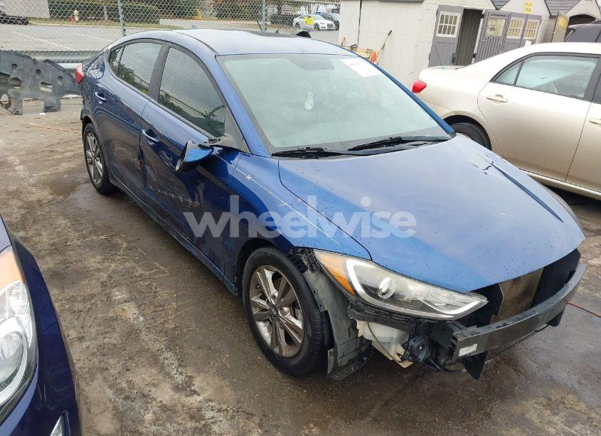 2017 Hyundai Elantra SE (VIN 5NPD84LFXHH118704) main photo