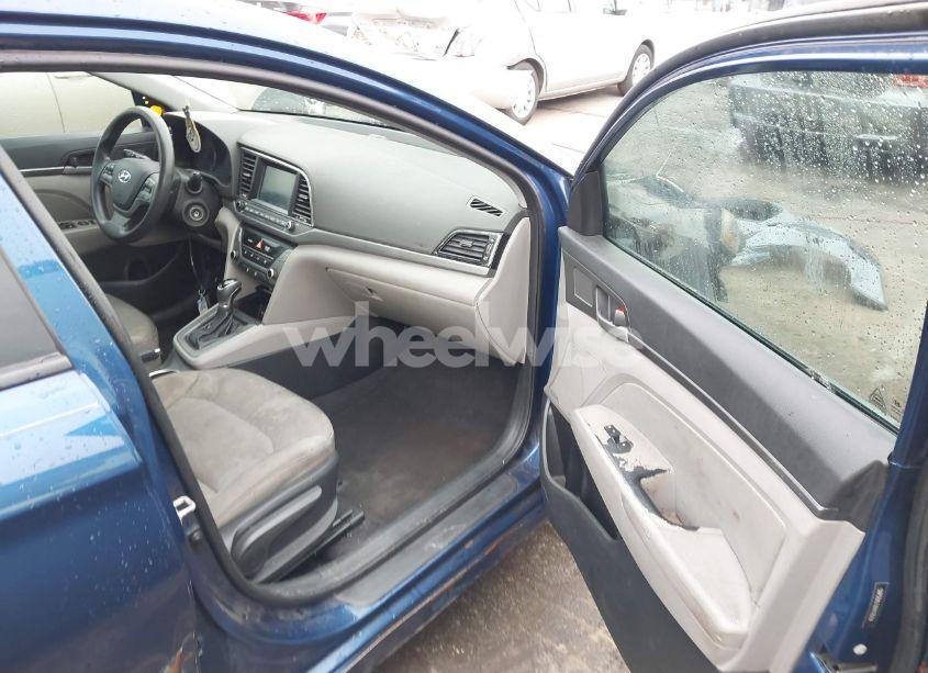 Photo 5 of 2017 Hyundai Elantra SE (VIN 5NPD84LFXHH118704)