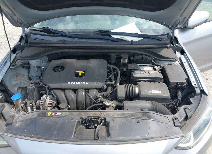 Photo 10 of 2017 Hyundai Elantra SE (VIN 5NPD84LFXHH122266)