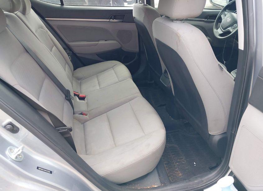 Photo 8 of 2017 Hyundai Elantra SE (VIN 5NPD84LFXHH122266)