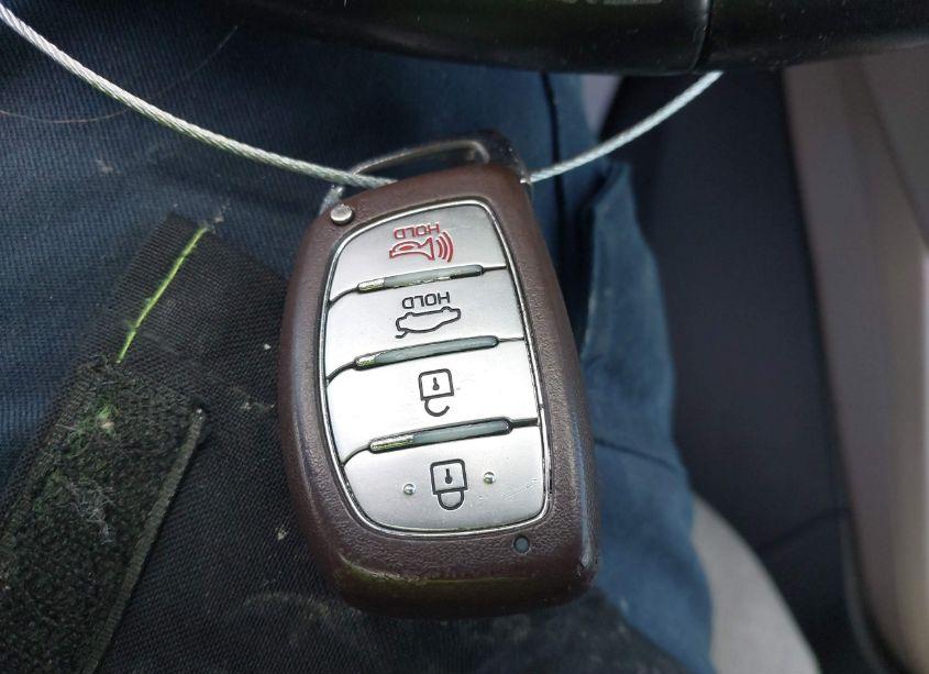 Photo 11 of 2017 Hyundai Elantra VALUE EDITION (VIN 5NPD84LFXHH128987)