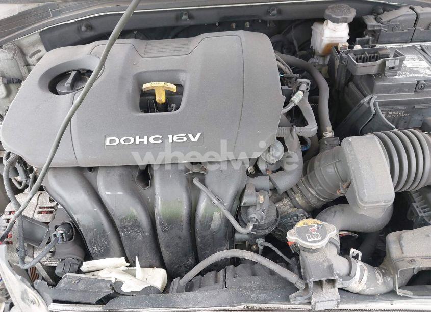 Photo 9 of 2017 Hyundai Elantra VALUE EDITION (VIN 5NPD84LFXHH139892)