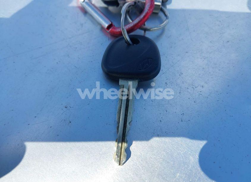 Photo 11 of 2017 Hyundai Elantra SE (VIN 5NPD84LFXHH156272)