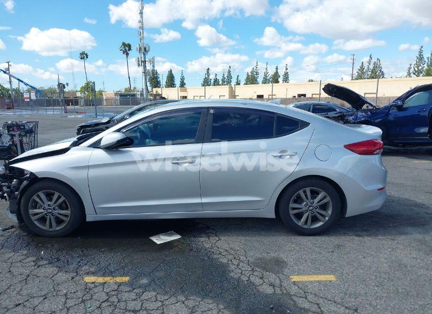 Photo 14 of 2017 Hyundai Elantra SE (VIN 5NPD84LFXHH156272)