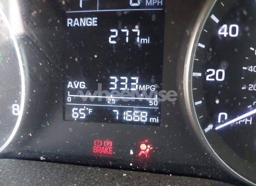 Photo 15 of 2017 Hyundai Elantra SE (VIN 5NPD84LFXHH156272)