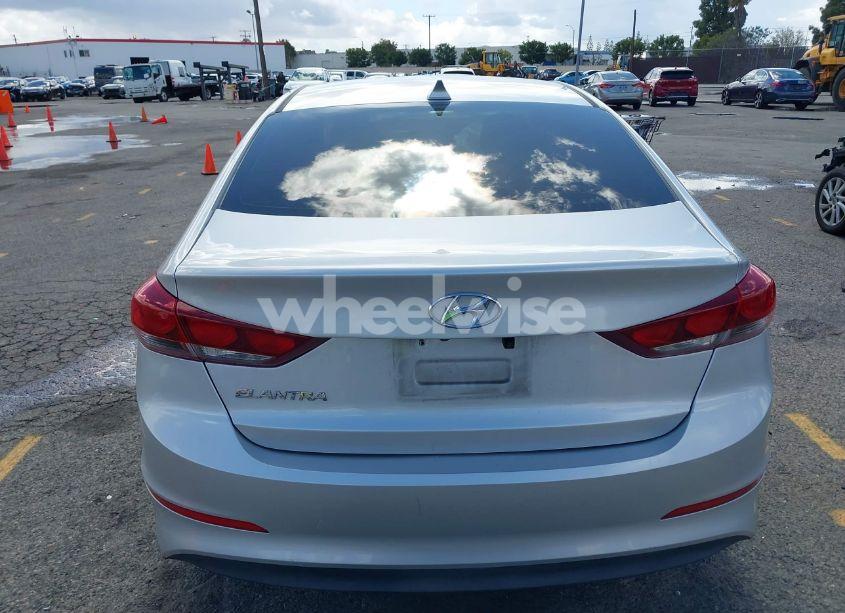 Photo 16 of 2017 Hyundai Elantra SE (VIN 5NPD84LFXHH156272)