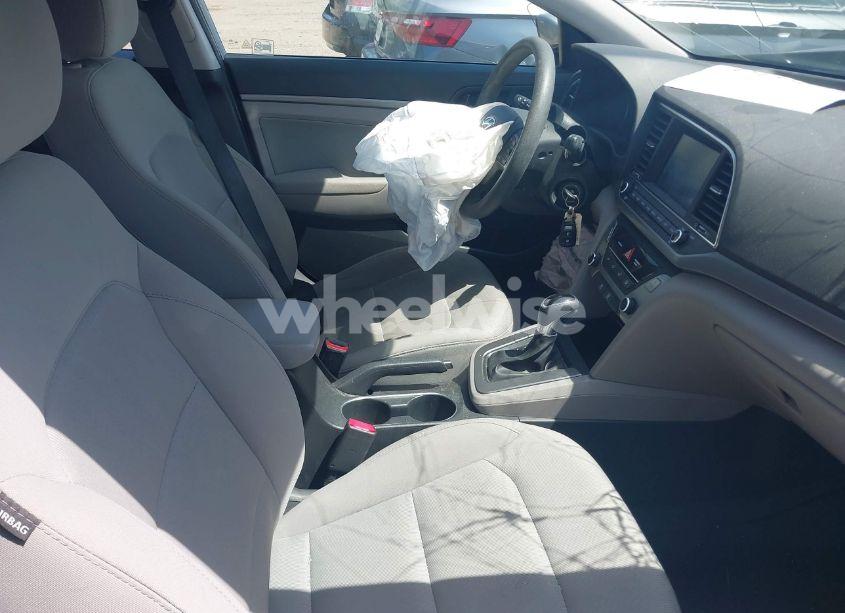 Photo 5 of 2017 Hyundai Elantra SE (VIN 5NPD84LFXHH159480)